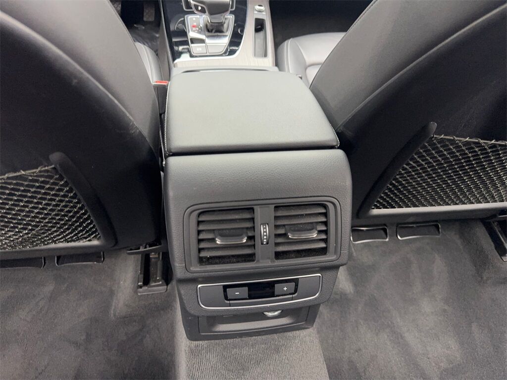 2022 Audi Q5 45 S line Premium CAM,PANO,HTD STS,BLIND SPOT,19&quot; Irving TX