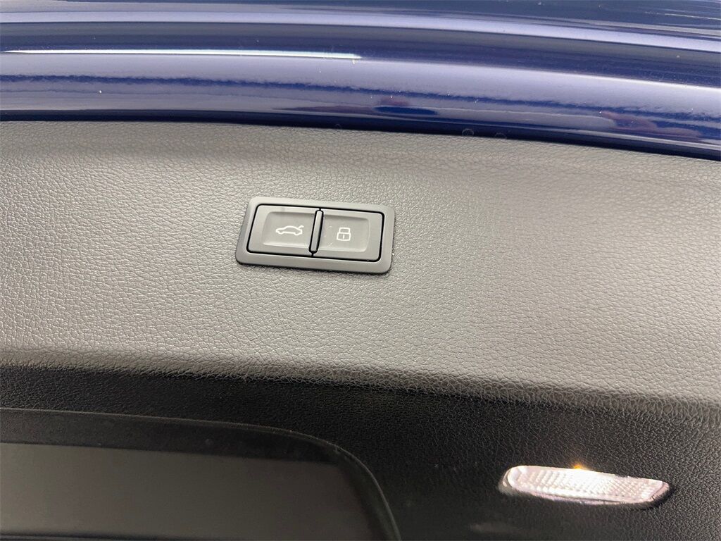 2022 Audi Q5 45 S line Premium CAM,PANO,HTD STS,BLIND SPOT,19&quot; Irving TX