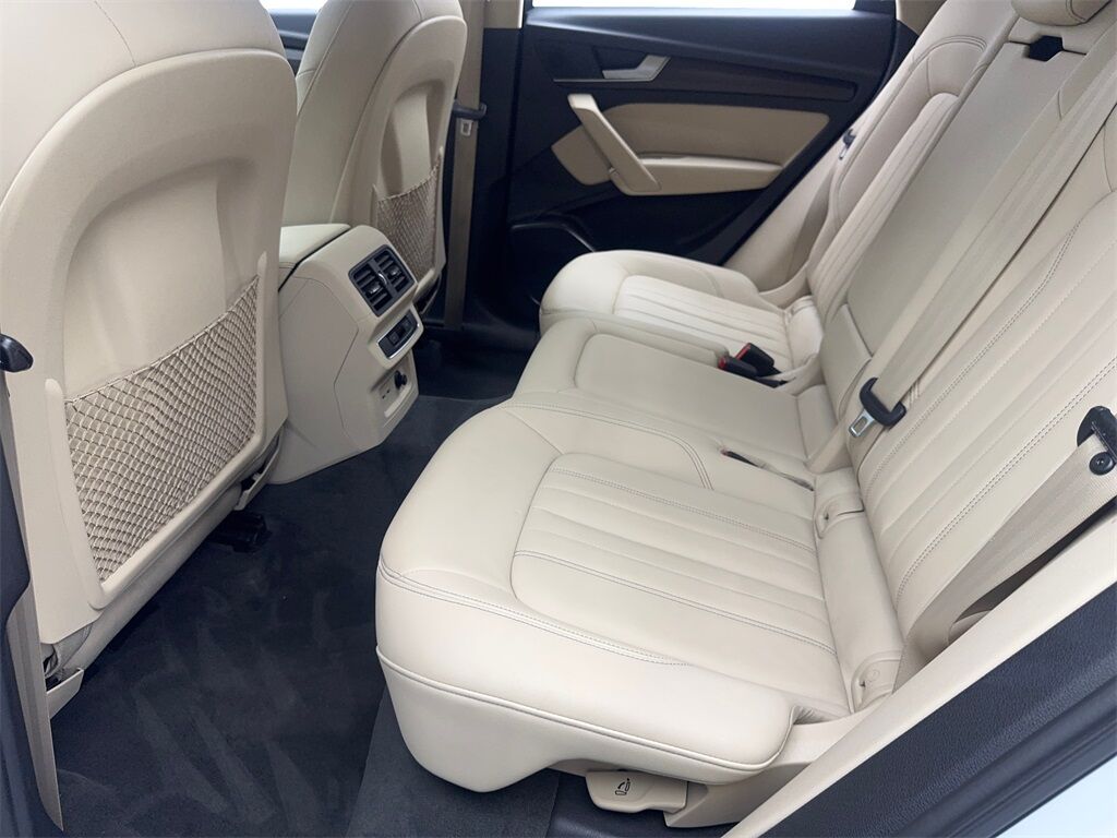 2022 Audi Q5 45 S line Premium CAM,PANO,HTD STS,BLIND SPOT,19&quot; Irving TX