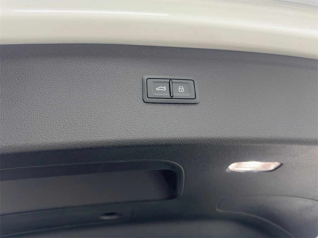 2022 Audi Q5 45 S line Premium CAM,PANO,HTD STS,BLIND SPOT,19&quot; Irving TX