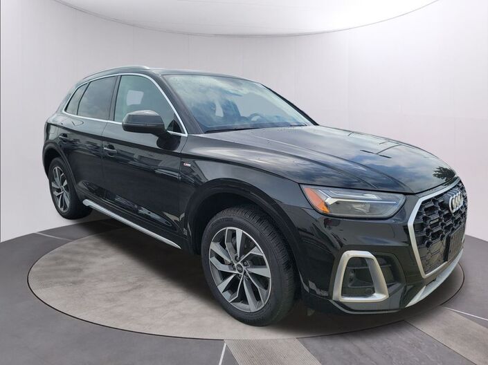 2022 Audi Q5 45 S line Premium Oshkosh WI