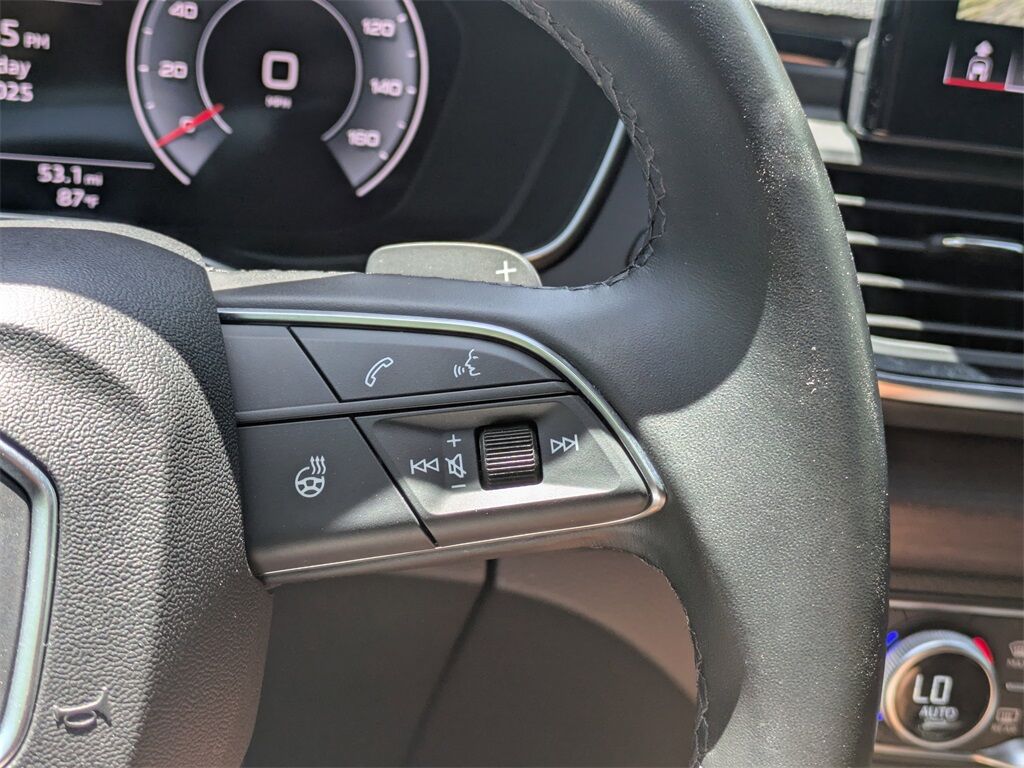 2022 Audi Q5 45 S line Premium