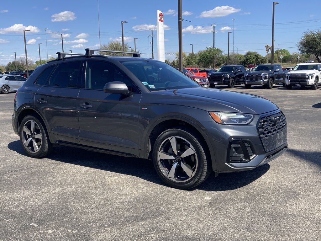 2022 Audi Q5 45 S line Premium