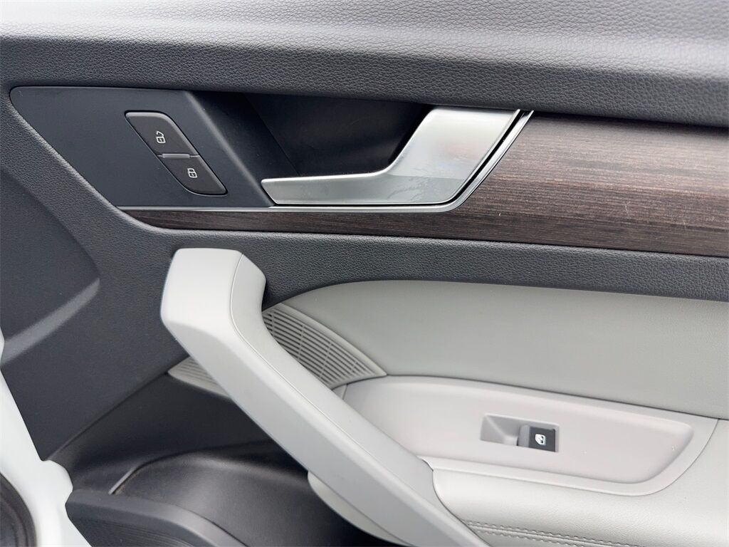 2022 Audi Q5 45 S line Prestige Irving TX