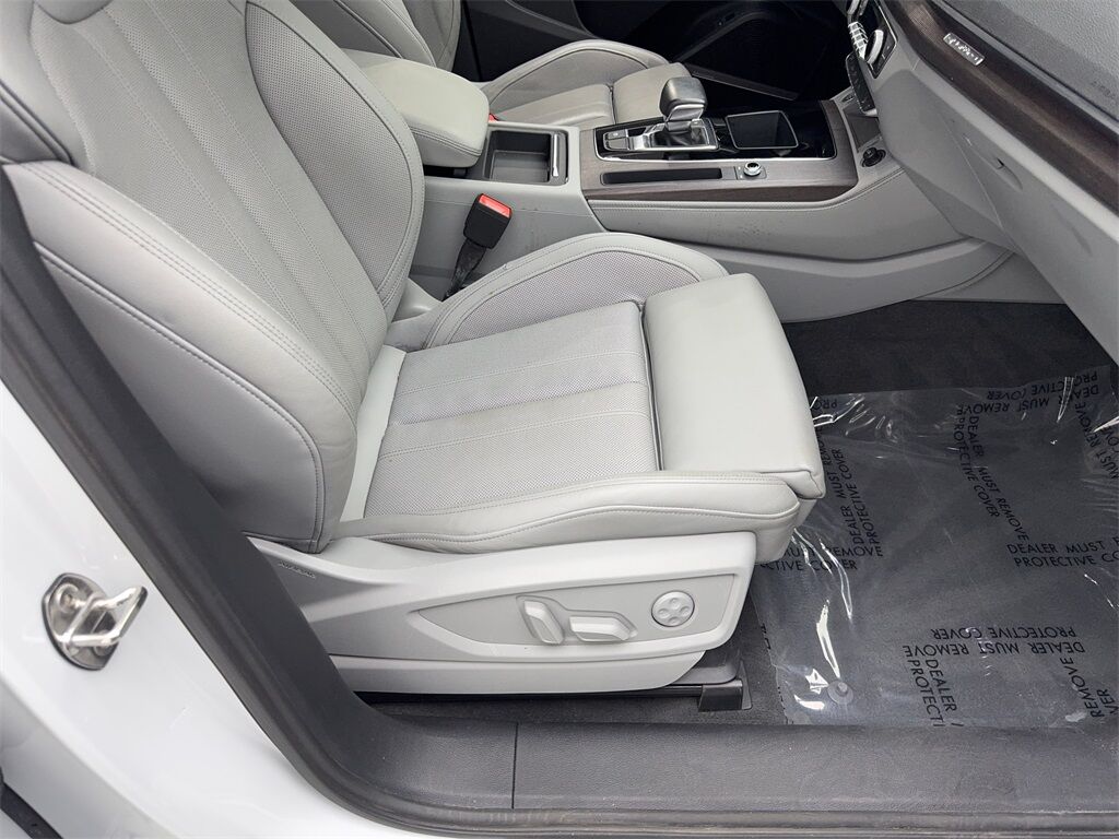 2022 Audi Q5 45 S line Prestige Irving TX