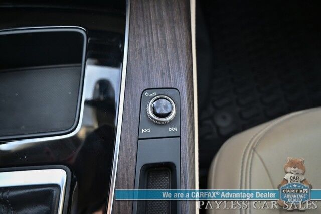 2022 Audi Q5 Premium Plus / AWD / Power & Heated Leather Seats / Sunroof / Apple CarPlay & Android Auto / 360 Back Up Camera / Keyless Entry & Start / Roof Rack / Power Liftgate / 1-Owner Anchorage AK