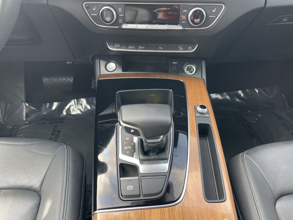 2022 Audi Q5 S LINE PREMIUM~1 OWNER~CLEAN CAR FAX~BLIND SPOT MONITOR~ONLINE FINANCE AND SHIPPING AVAILABLE!!!! Sarasota FL