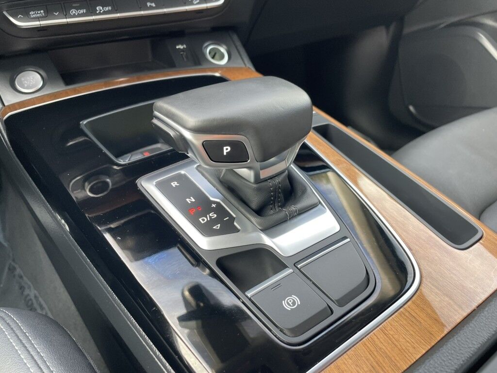 2022 Audi Q5 S LINE PREMIUM~1 OWNER~CLEAN CAR FAX~BLIND SPOT MONITOR~ONLINE FINANCE AND SHIPPING AVAILABLE!!!! Sarasota FL