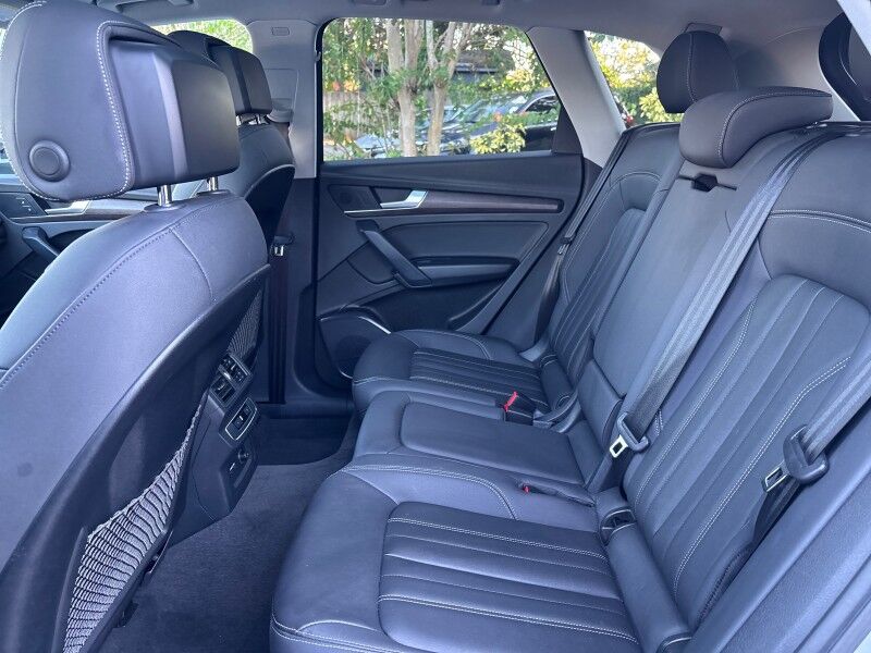 2022 Audi Q5 S line Premium AWD w/CONVENIENCE PKG. Seffner FL