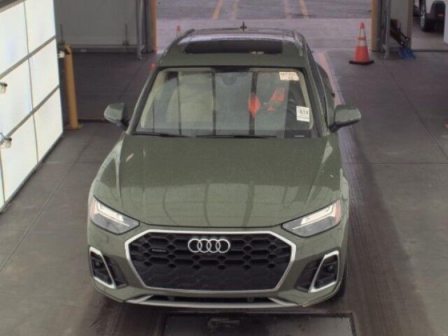 2022 Audi Q5 S line Premium Plus