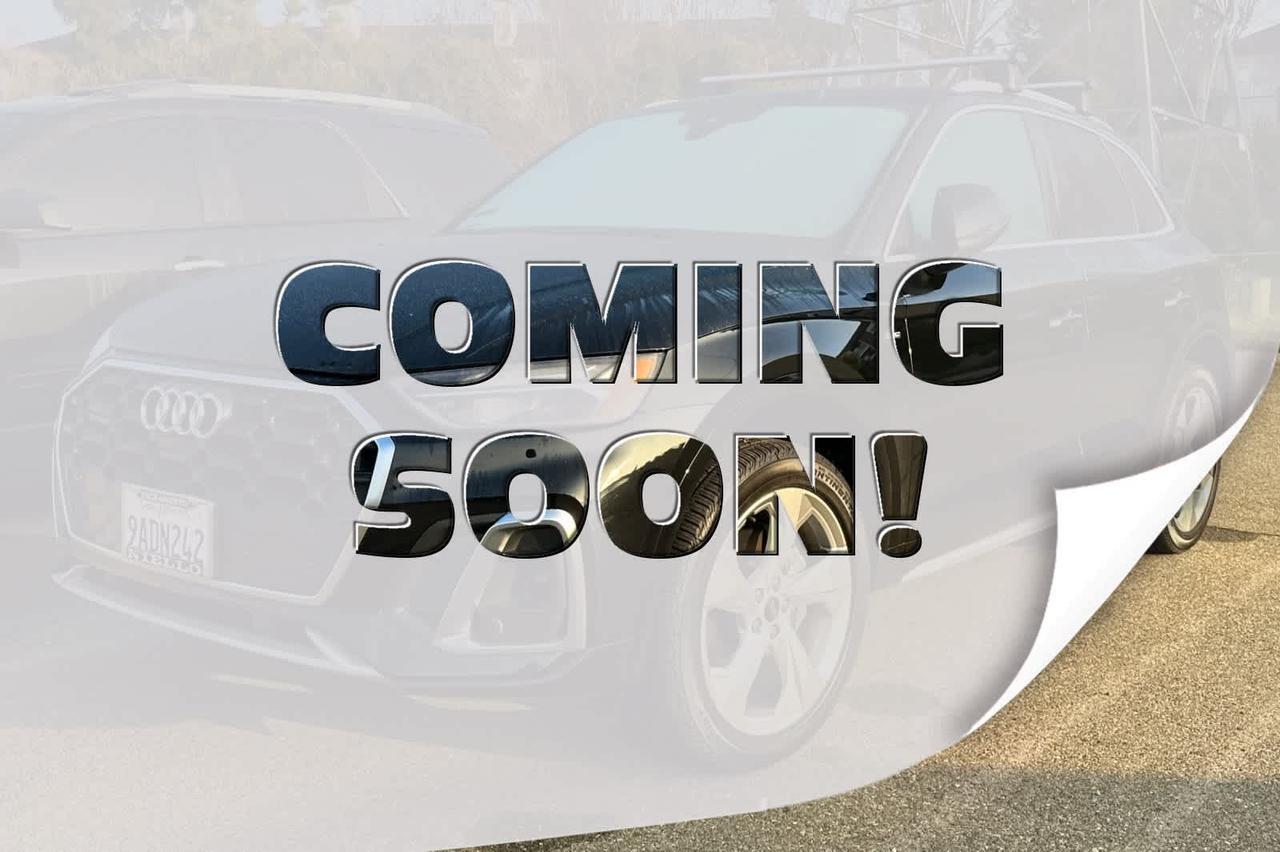 2022 Audi Q5 S line Premium Plus