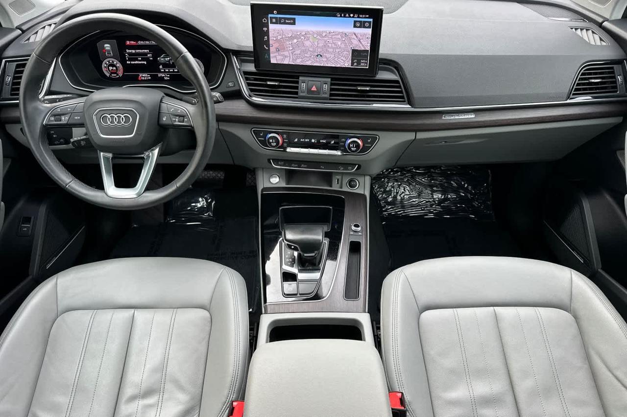 2022 Audi Q5 S line Premium Plus