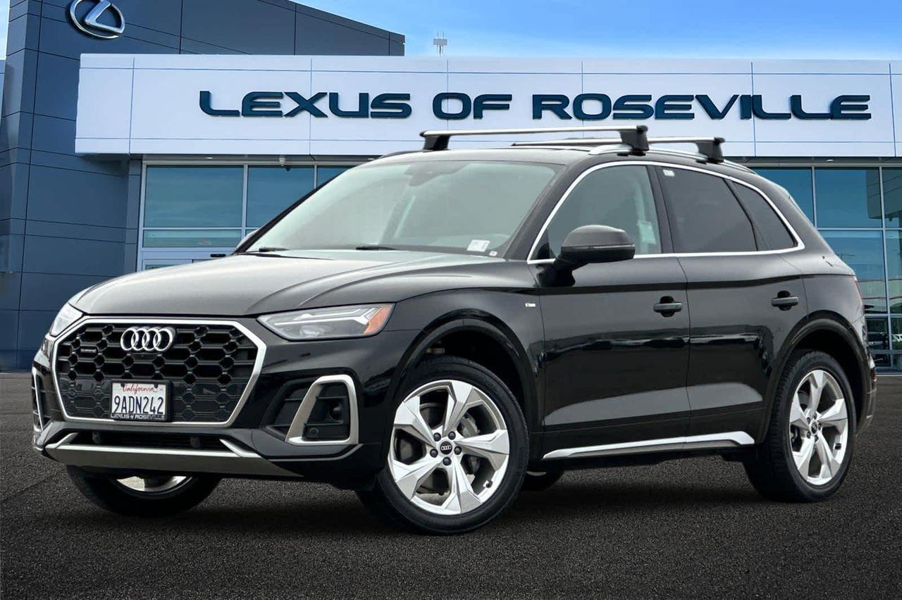 2022 Audi Q5 S line Premium Plus