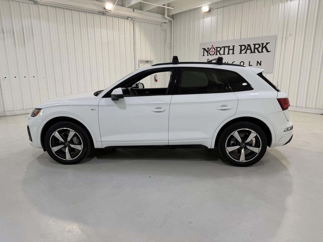 2022 Audi Q5 S line Premium Plus