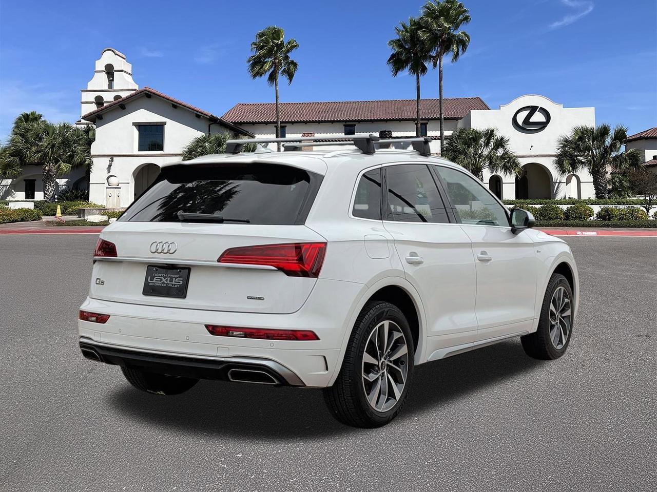 2022 Audi Q5 S line Premium Plus