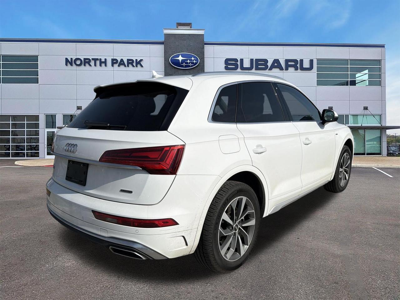 2022 Audi Q5 S line Premium Plus