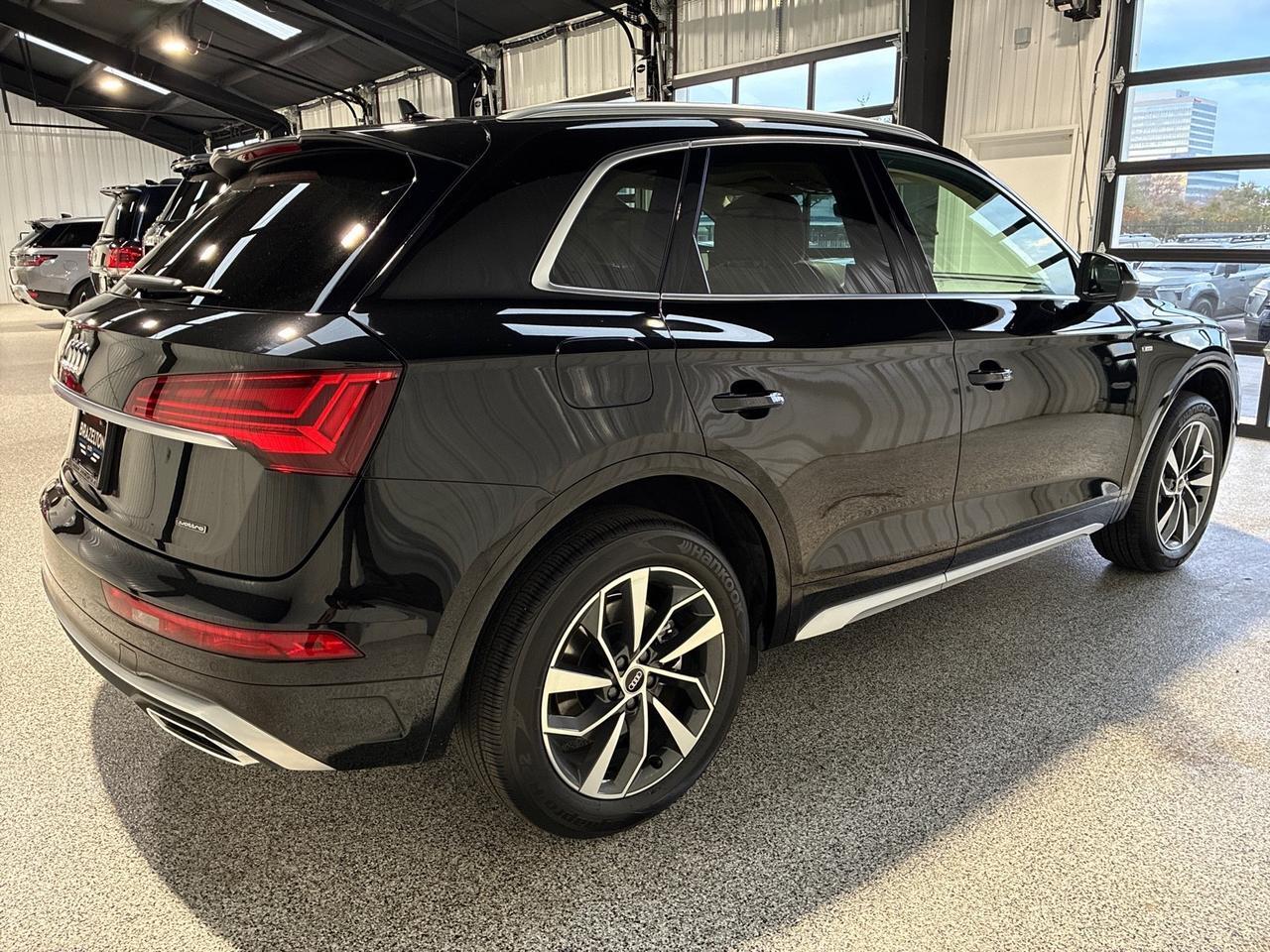 2022 Audi Q5 S line Premium Plus, Warm Weather Pkg, B&O Sound
