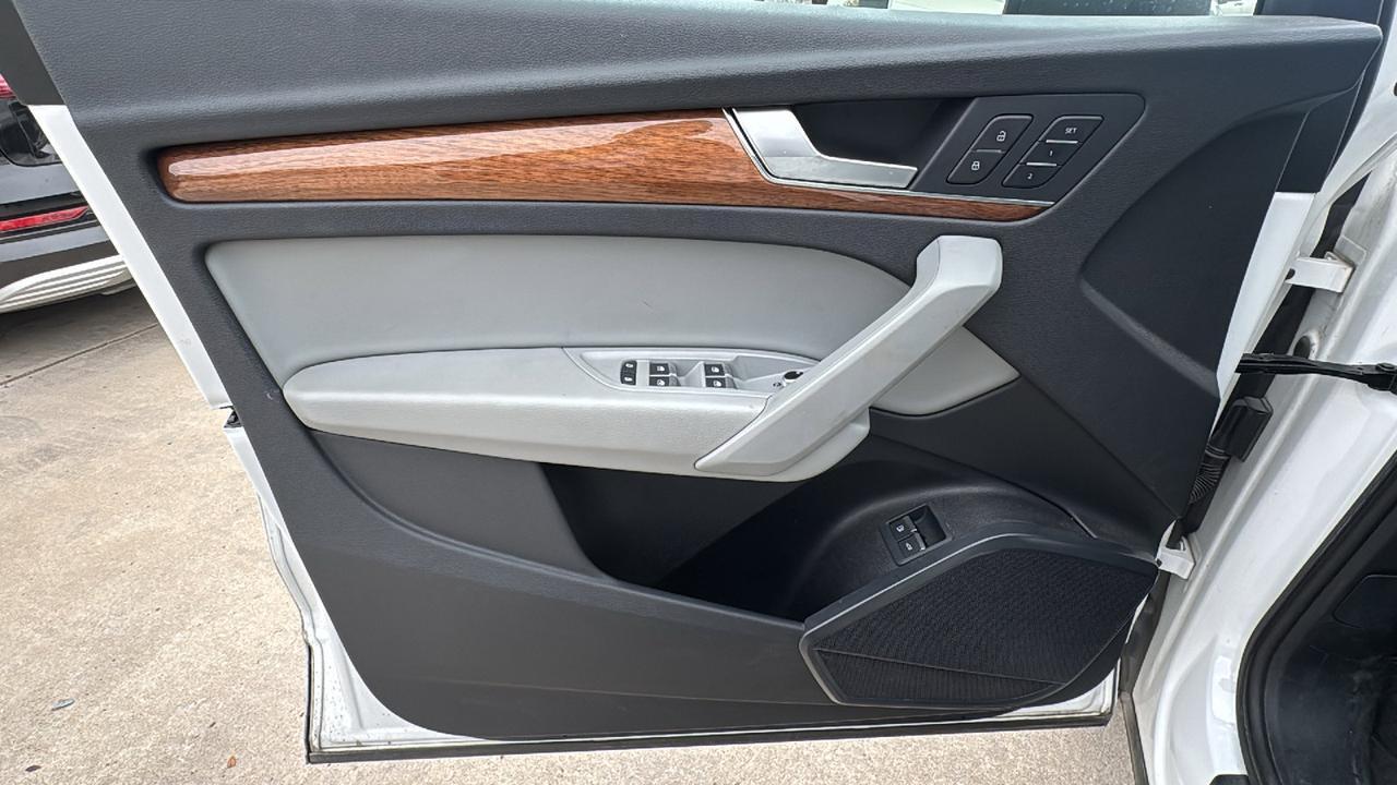 2022 Audi Q5 S line Premium  Selma TX