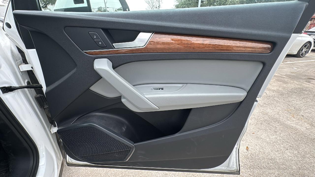 2022 Audi Q5 S line Premium  Selma TX