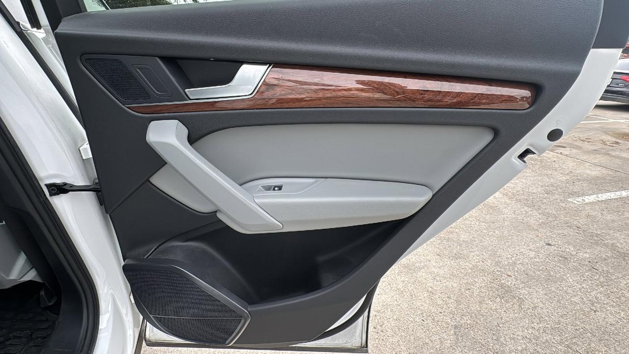 2022 Audi Q5 S line Premium  Selma TX