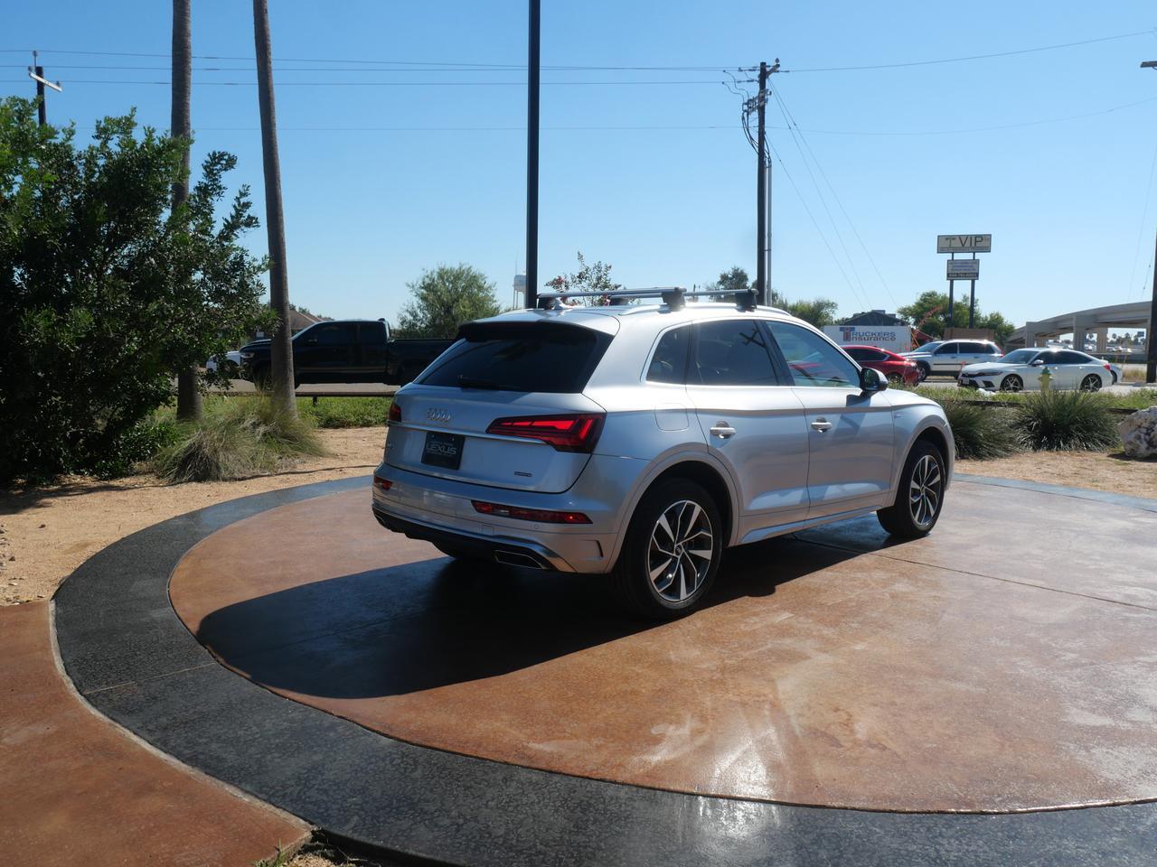 2022 Audi Q5 S line Premium