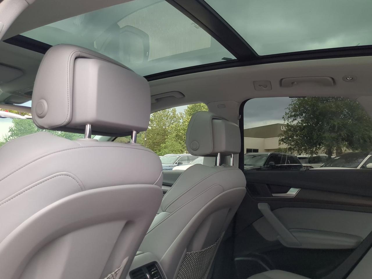 2022 Audi Q5 S line Prestige