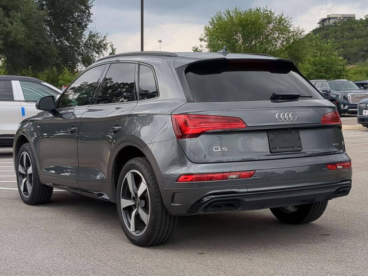 2022 Audi Q5 S line Prestige