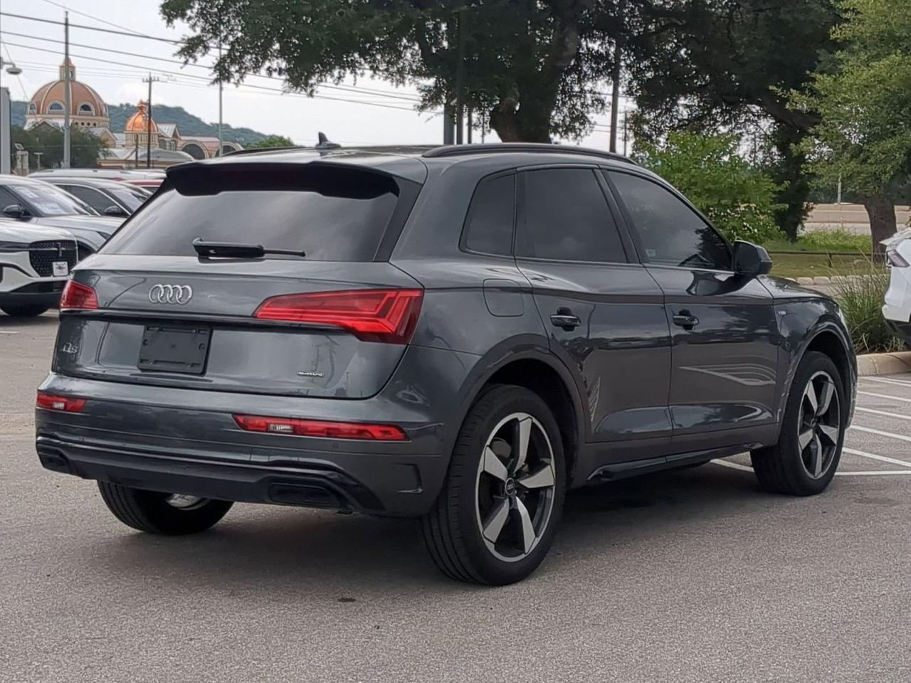 2022 Audi Q5 S line Prestige