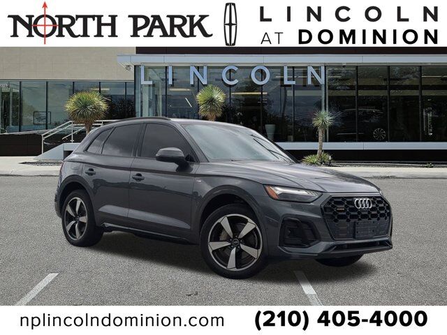 2022 Audi Q5 S line Prestige