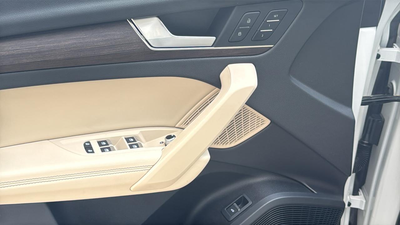 2022 Audi Q5 S line Prestige  Selma TX