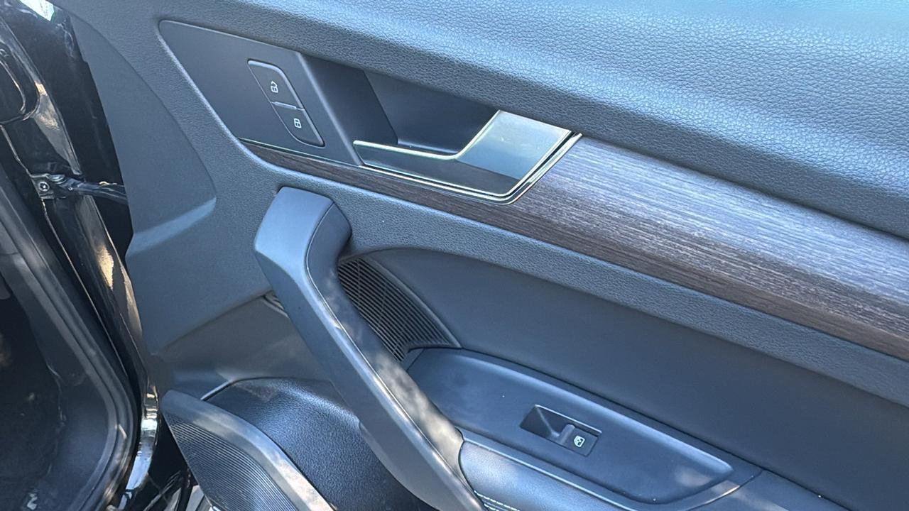 2022 Audi Q5 S line Prestige  Selma TX