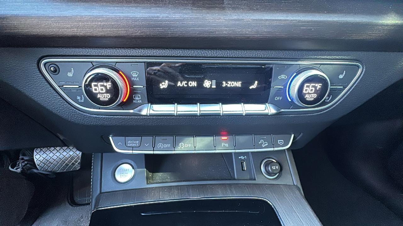 2022 Audi Q5 S line Prestige  Selma TX