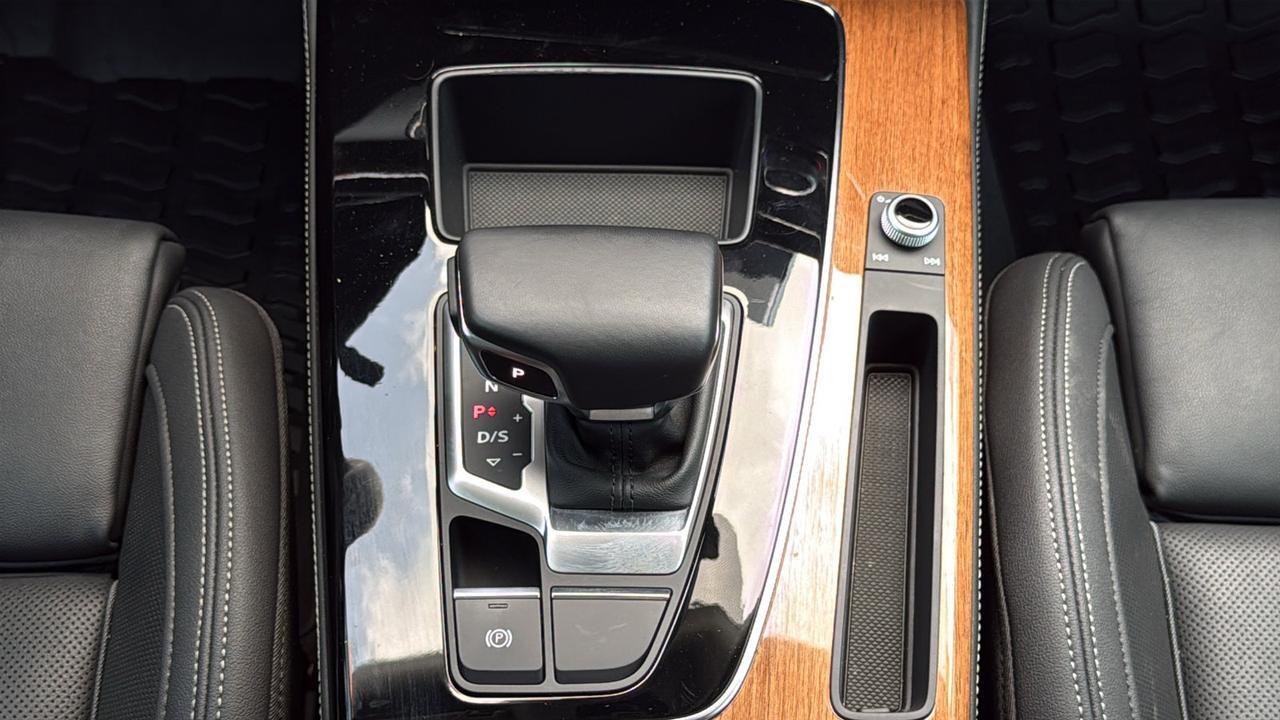 2022 Audi Q5 S line Prestige  Selma TX