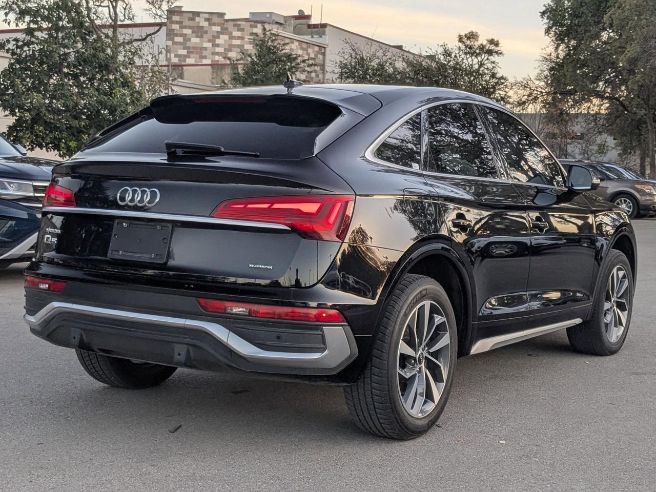 2022 Audi Q5 Sportback S line Premium