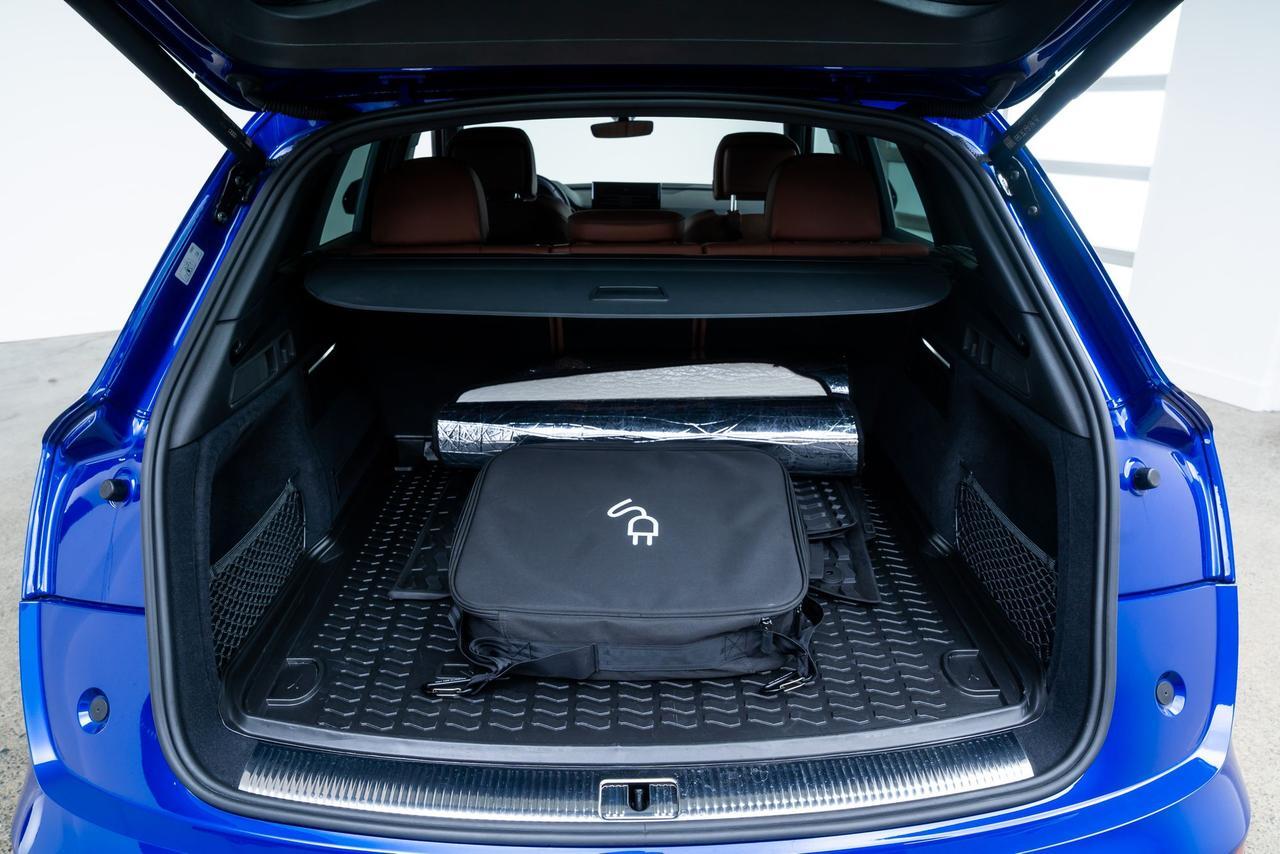 2022 Audi Q5 e quattro S Line / Convenience Pkg / 1-Owner Portland OR