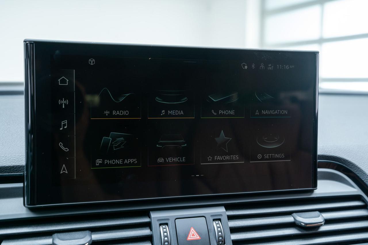 2022 Audi Q5 e quattro S Line / Convenience Pkg / 1-Owner Portland OR