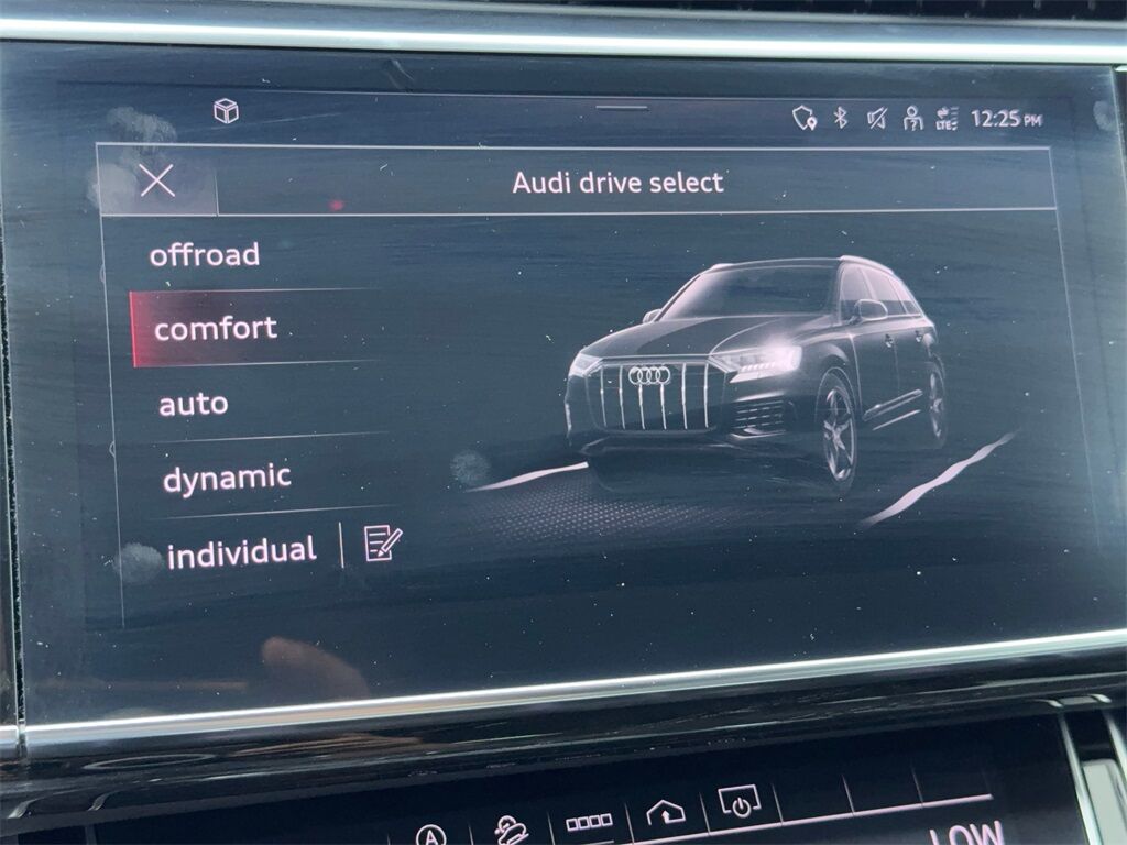 2022 Audi Q7 45 Premium Plus NAV,CAM,PANO,HTD STS,BLIND SPOT,3R Plano TX
