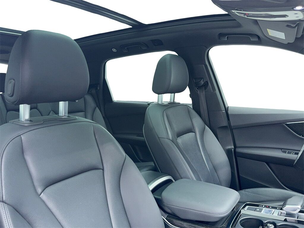 2022 Audi Q7 45 Premium Plus NAV,CAM,PANO,HTD STS,BLIND SPOT,3R Plano TX