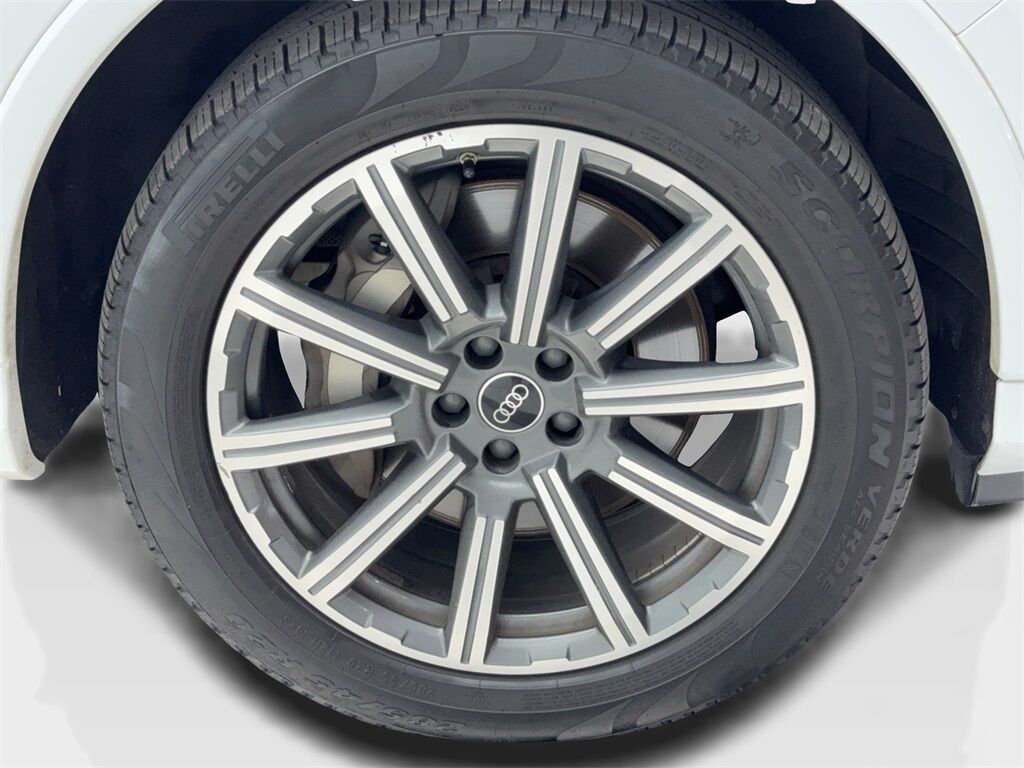 2022 Audi Q7 45 Premium Plus NAV,CAM,PANO,HTD STS,BLIND SPOT,3R Plano TX