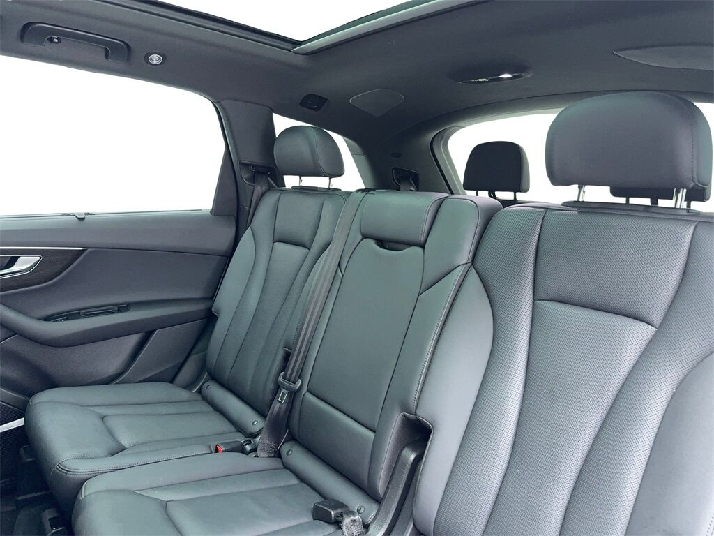 2022 Audi Q7 45 Premium Plus NAV,CAM,PANO,HTD STS,BLIND SPOT,3R Plano TX