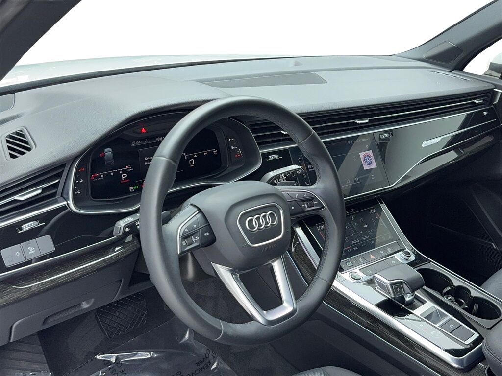 2022 Audi Q7 45 Premium Plus NAV,CAM,PANO,HTD STS,BLIND SPOT,3R Plano TX