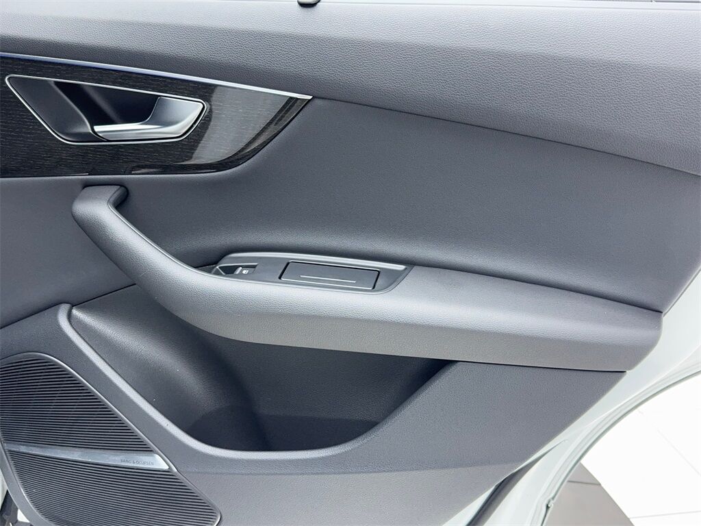 2022 Audi Q7 45 Premium Plus NAV,CAM,PANO,HTD STS,BLIND SPOT,3R Plano TX