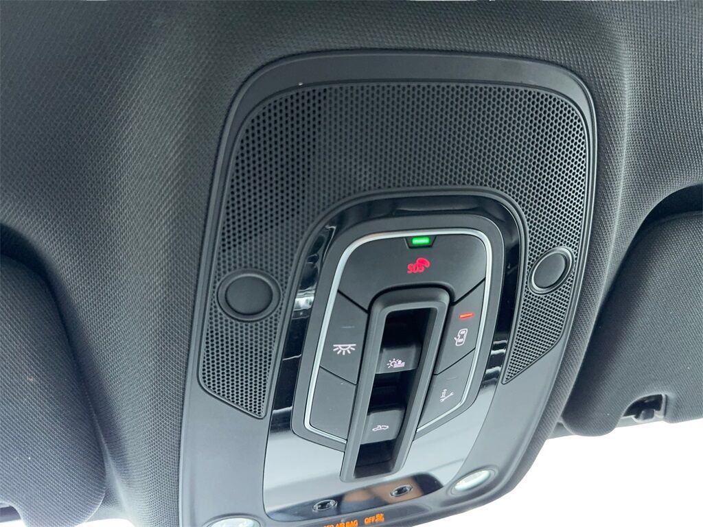 2022 Audi Q7 45 Premium Plus NAV,CAM,PANO,HTD STS,BLIND SPOT,3R Plano TX