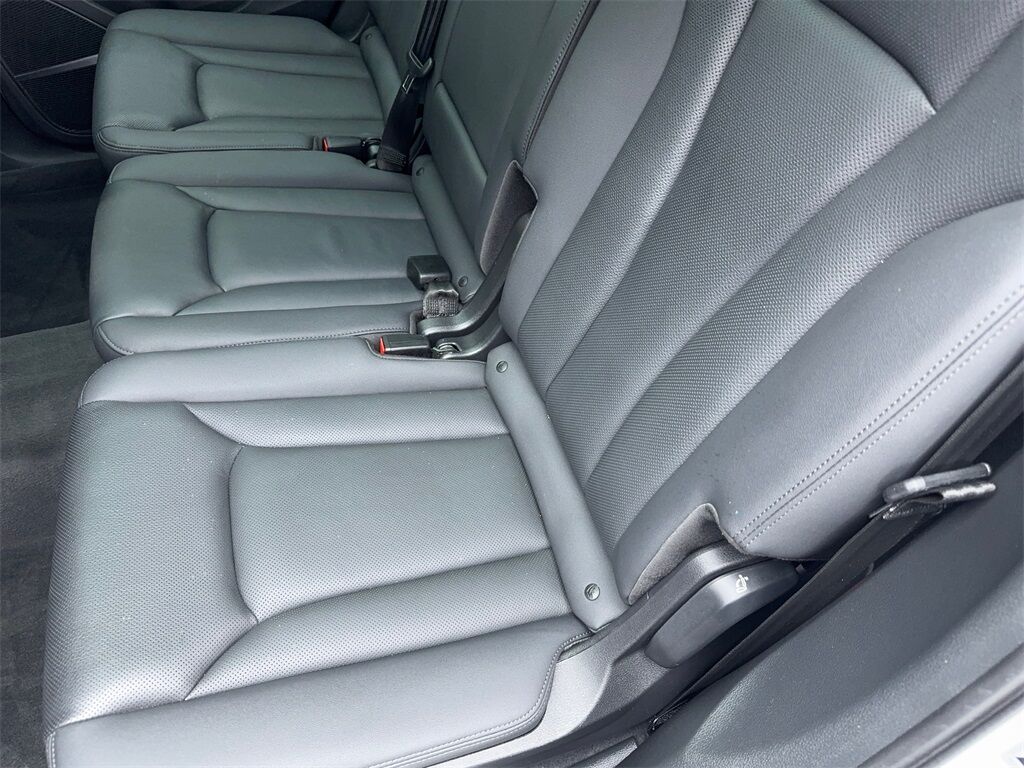 2022 Audi Q7 45 Premium Plus NAV,CAM,PANO,HTD STS,BLIND SPOT,3R Plano TX
