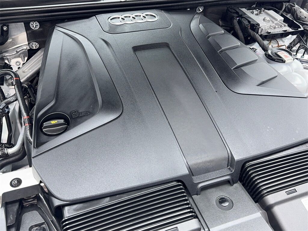 2022 Audi Q7 45 Premium Plus NAV,CAM,PANO,HTD STS,BLIND SPOT,3R Plano TX