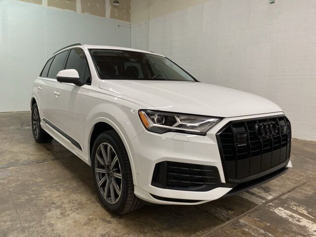 2022 Audi Q7 45 Premium Plus quattro