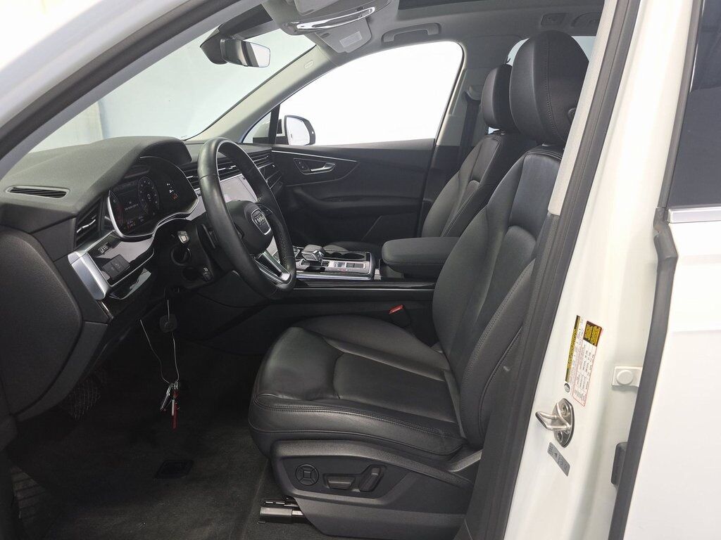 2022 Audi Q7 55 Premium photo 3