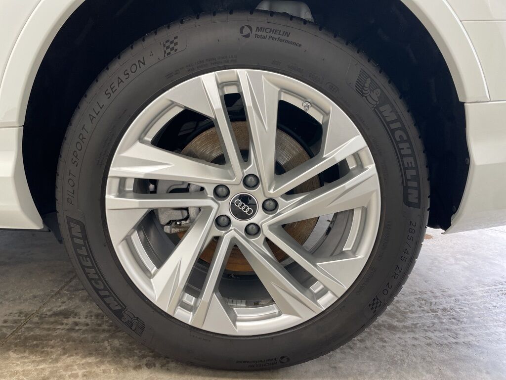 2022 Audi Q7 55 Premium Plus AWD 7 Passenger Minocqua WI