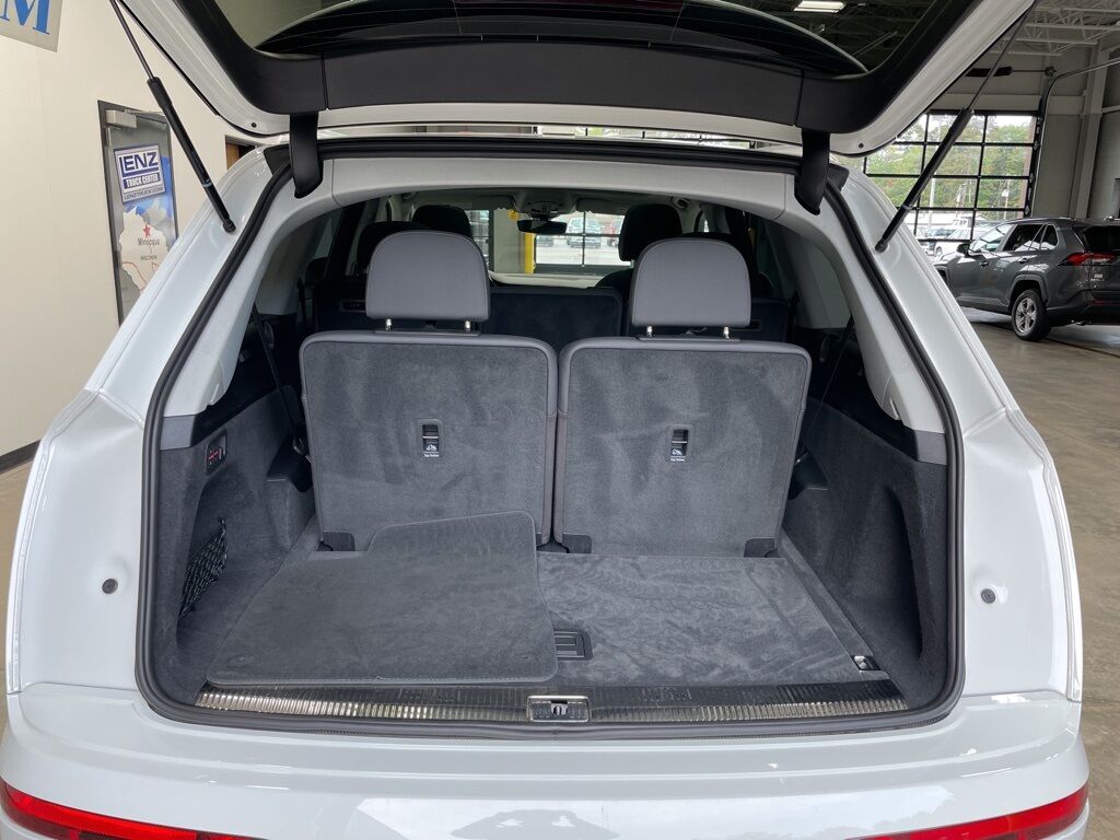 2022 Audi Q7 55 Premium Plus AWD 7 Passenger Minocqua WI