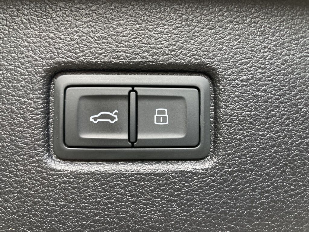 2022 Audi Q7 55 Premium Plus AWD 7 Passenger Minocqua WI